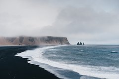 Подробнее о статье Российский блогер побывал в Исландии и сравнил ее с «замусоренной» Камчаткой