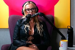 Подробнее о статье Модель OnlyFans рассказала о браке с укравшим у нее миллионы рублей мошенником